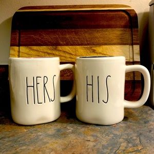 Rae Dunn coffee mug set